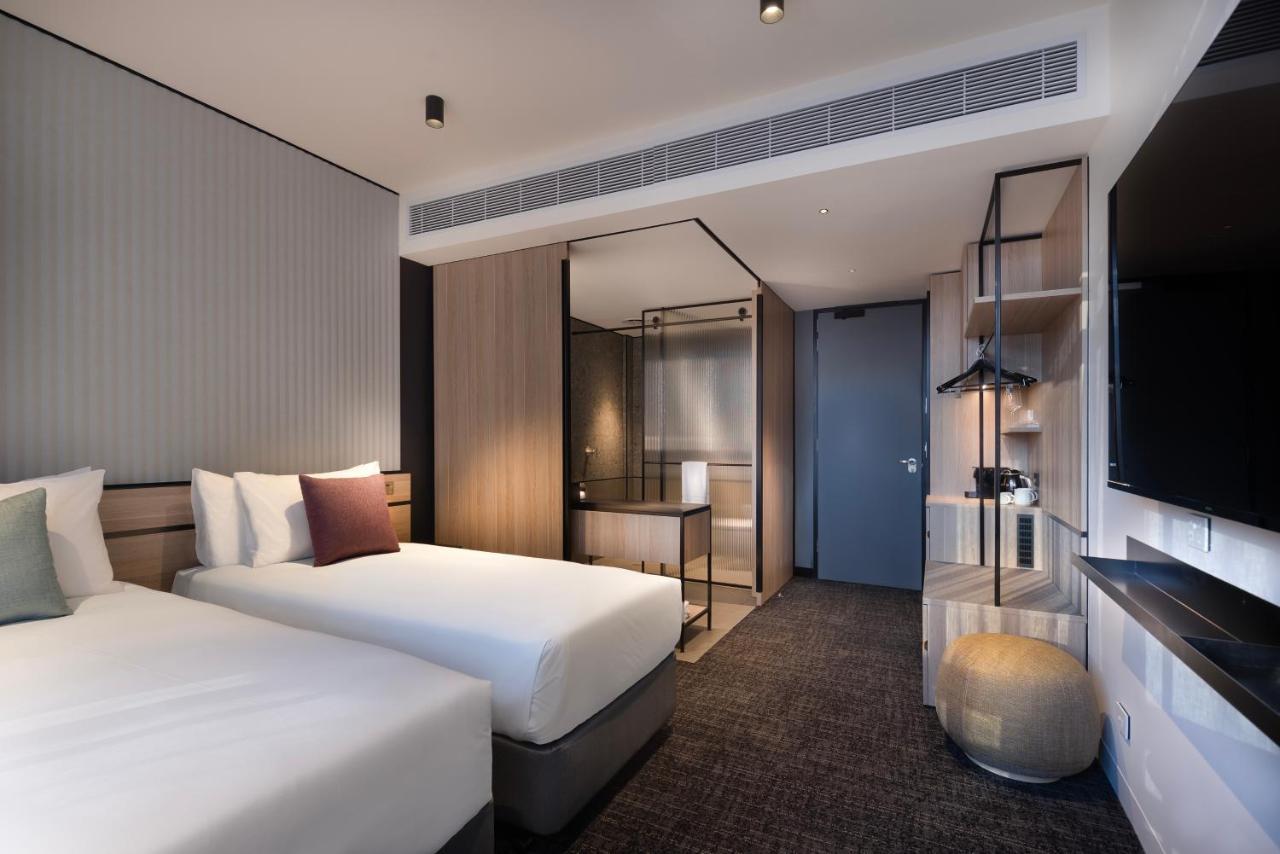 The Howey Hotel 4*