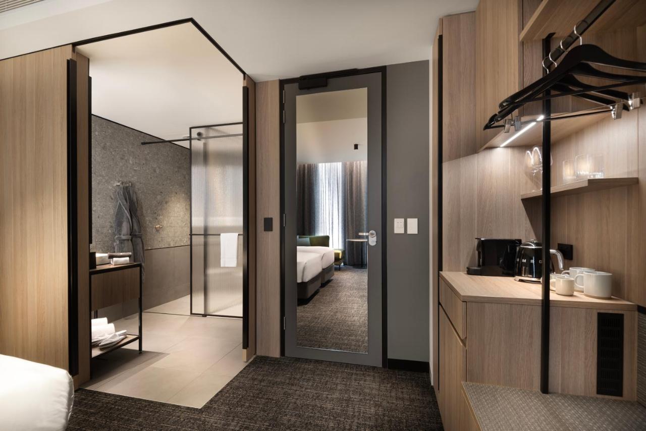 The Howey 4* Melbourne