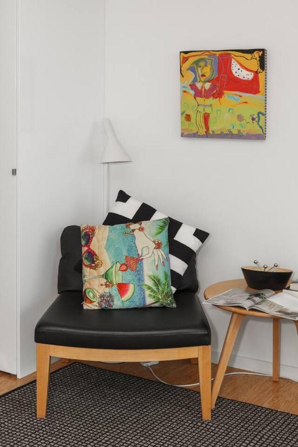 Apartment Live The Seaside Lifestyle In Modern St Kilda Gem Melbourne