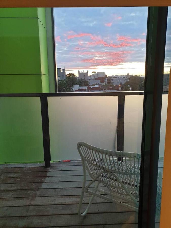 Live The Seaside Lifestyle In Modern St Kilda Gem *