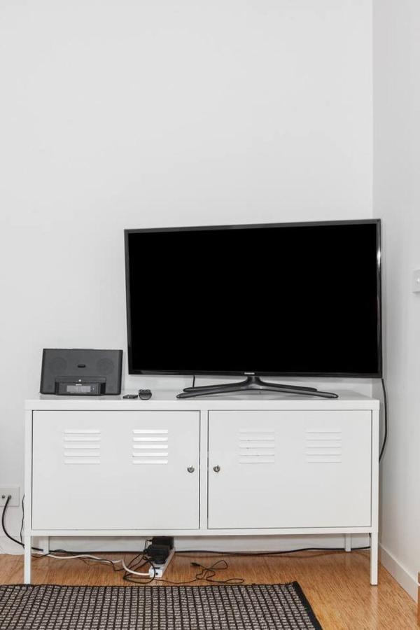 Apartment Live The Seaside Lifestyle In Modern St Kilda Gem