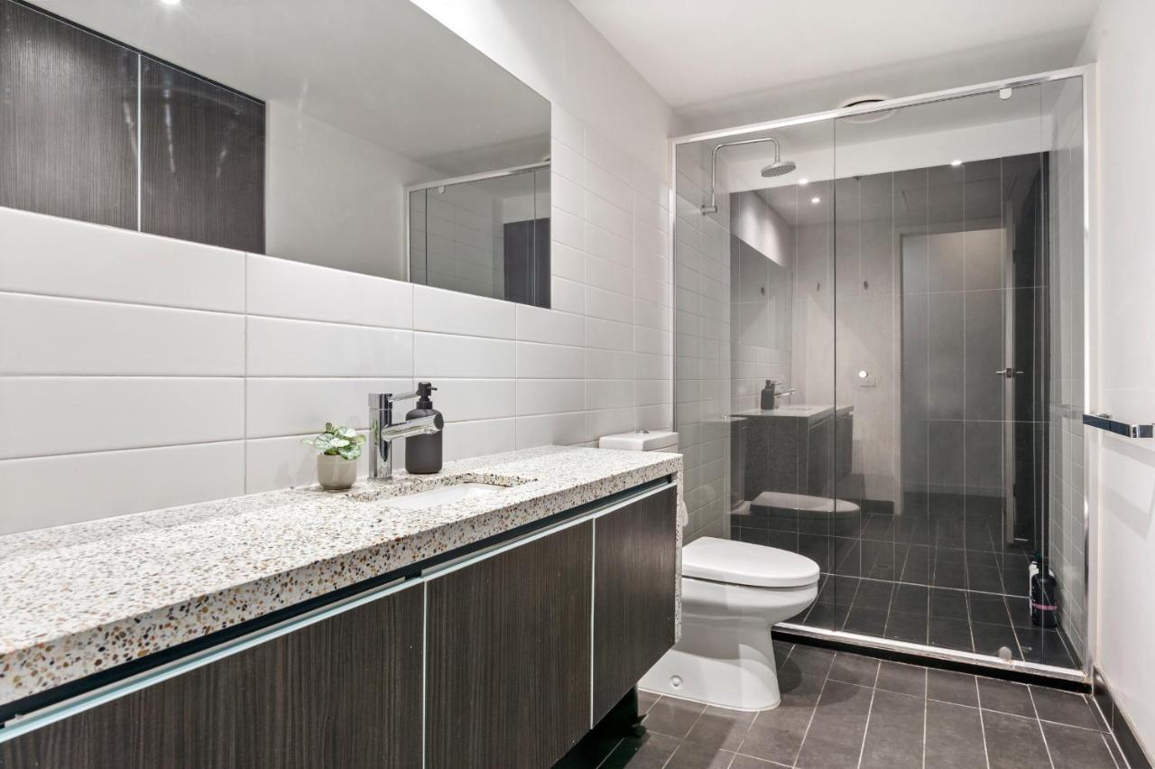 Rooftop Pool 2br At Marvel Stadium With Free Parking Apartment *