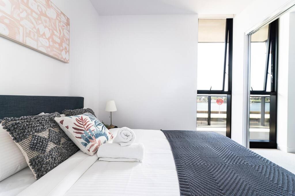 Waterfront Mel's Collins Street Free Parking#cwg Apartment *