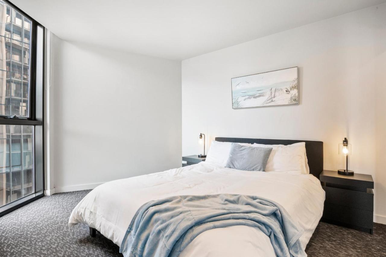 Rooftop Pool 2br At Marvel Stadium With Free Parking Melbourne