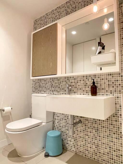 Apartment Cute 1b Next To Park#free Parking#mo08 *