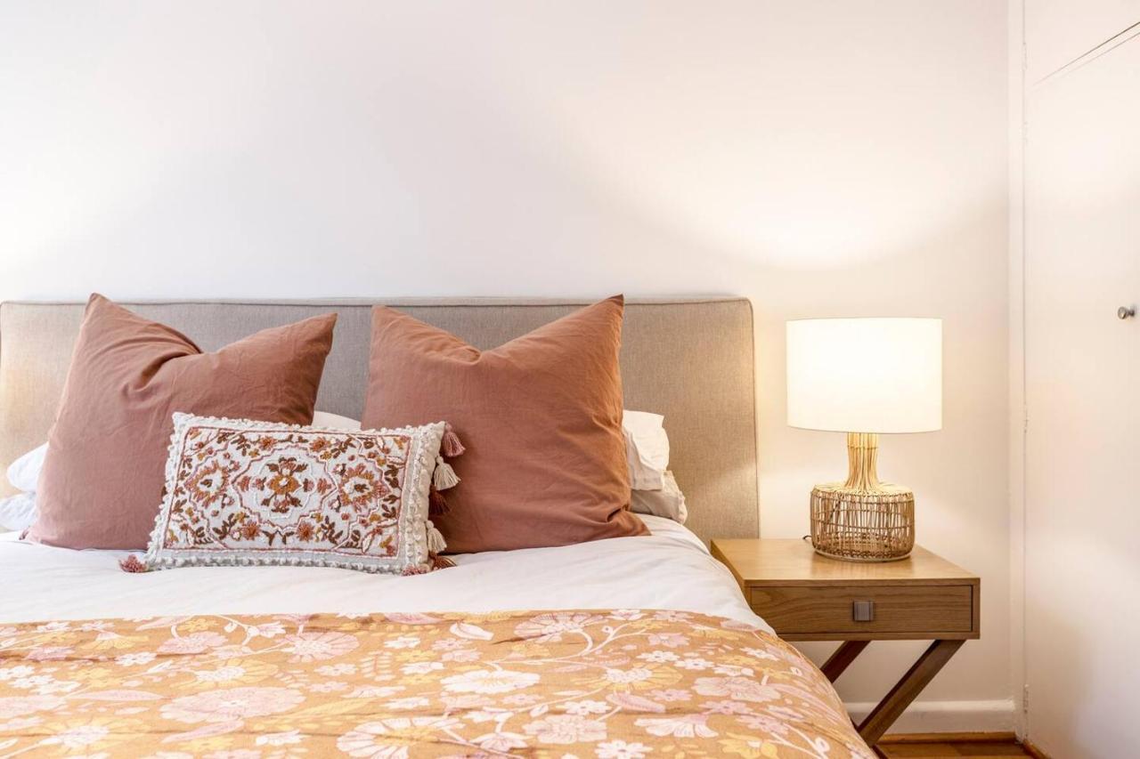 Coolullah Catch - Enjoy Mid-century Urban Living