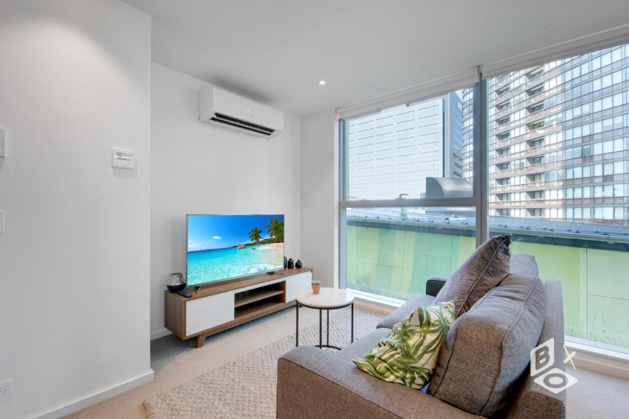 Rest Collection On Collins Docklands Apartment Melbourne
