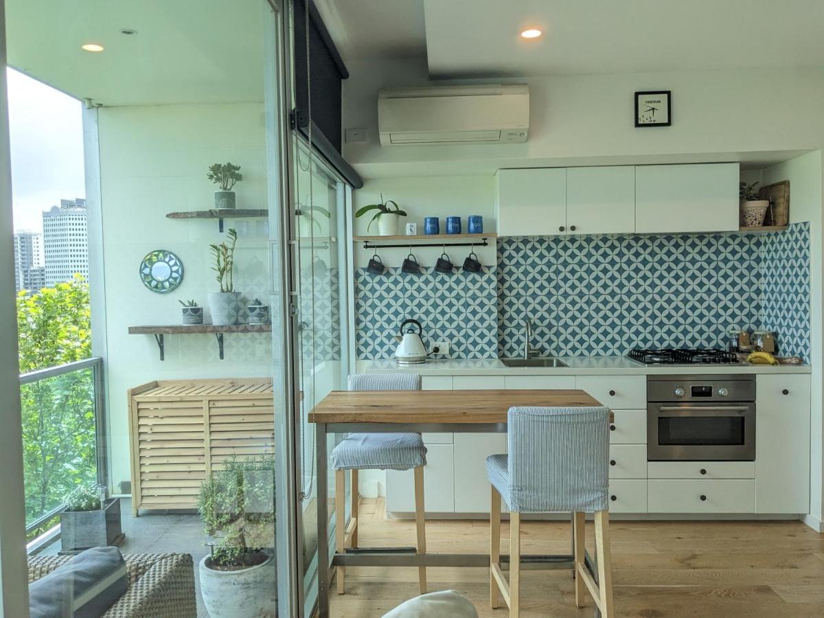 Spectacular Sunset Hideaway Bestview St Kilda Boutique Self-contained Luxury Melbourne