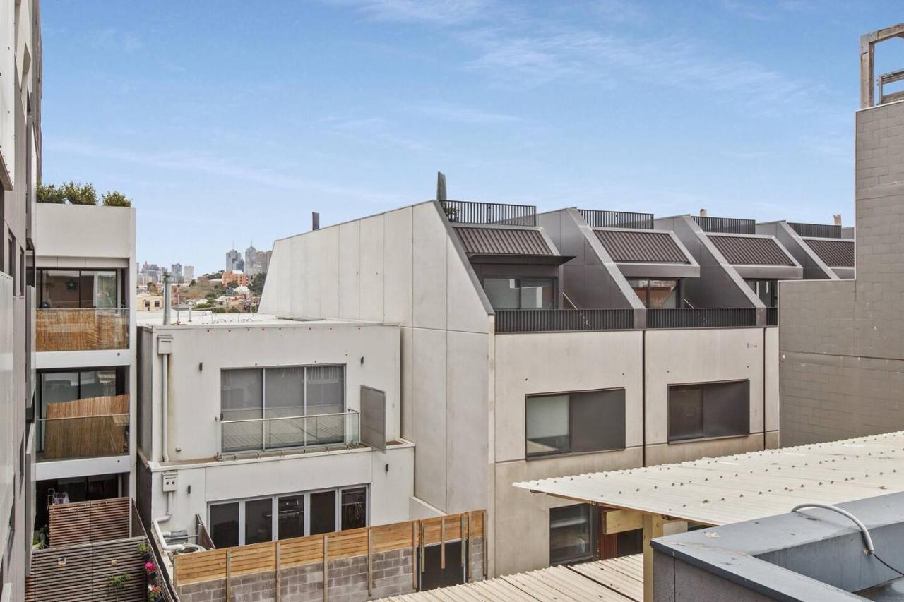Heart Of Richmond Hideaway With Spacious Balcony