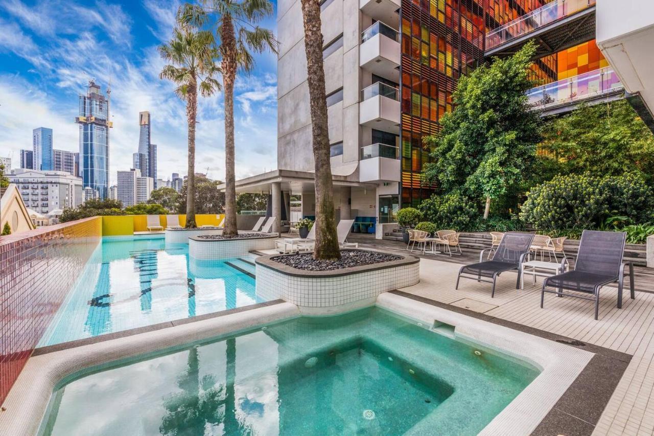 Vibrant Inner-city Living With Luxe Rooftop Pool