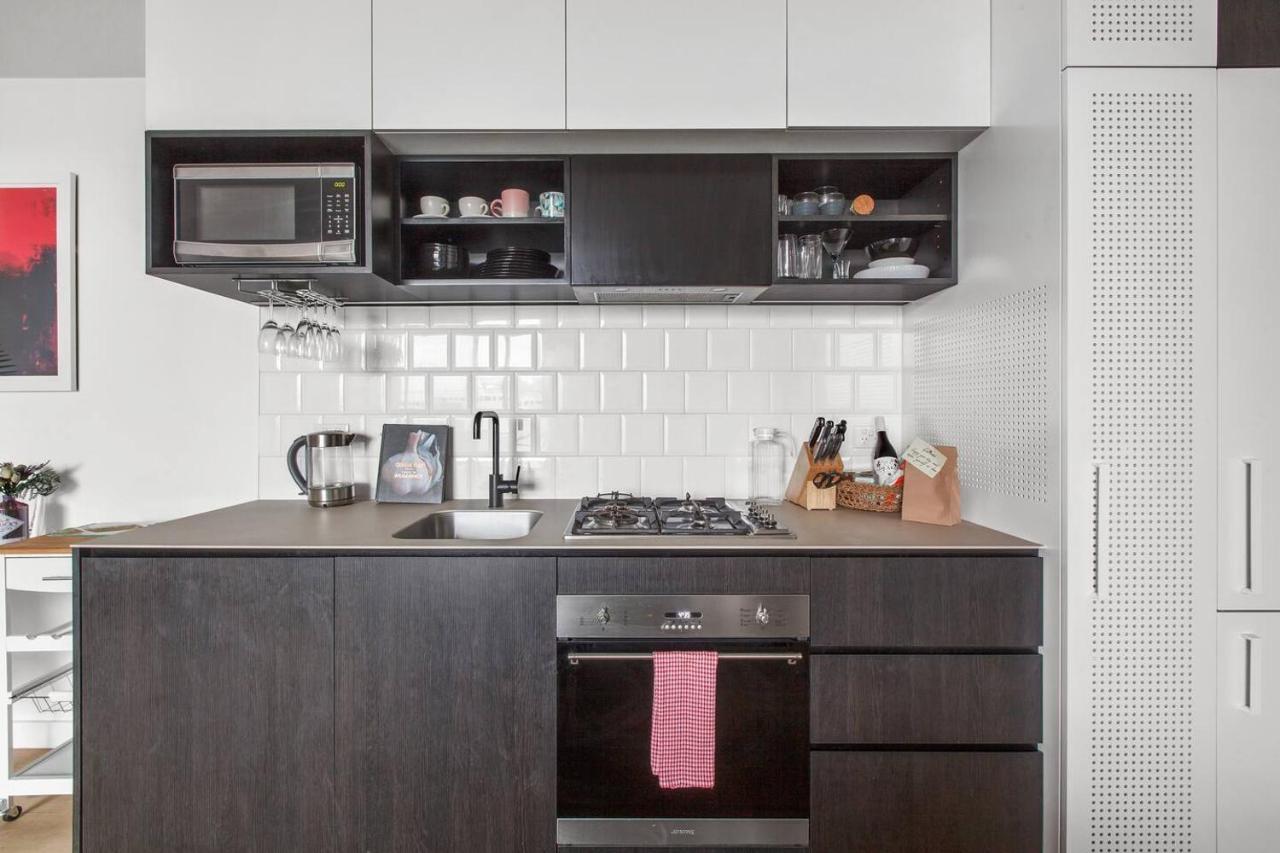 Apartment Heart Of Richmond Hideaway With Spacious Balcony *