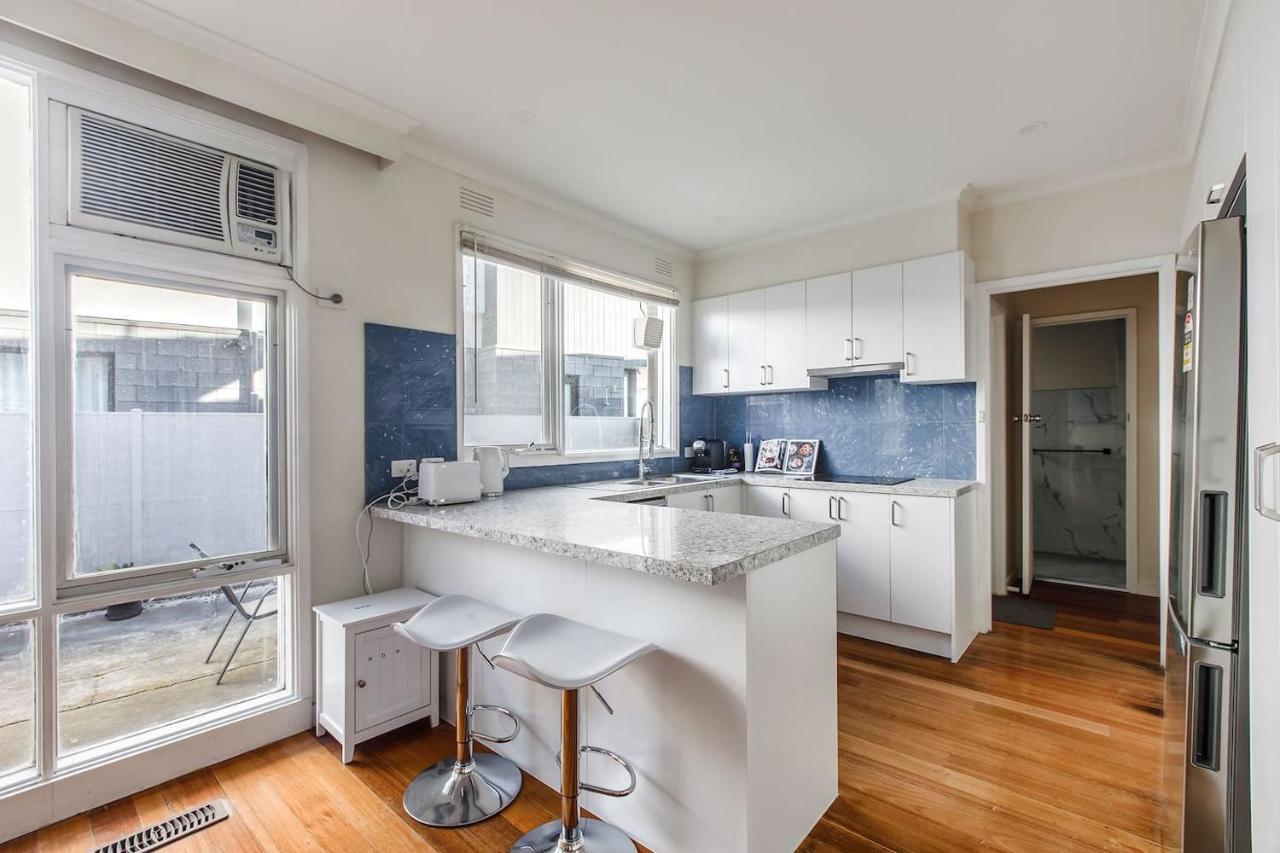 Beyond The Blue - Beachfront Beauty On Your Doorstep