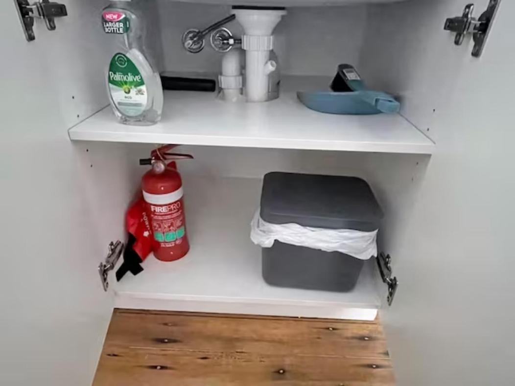 Quiet & Private With Access And Free Wifi Apartment Melbourne
