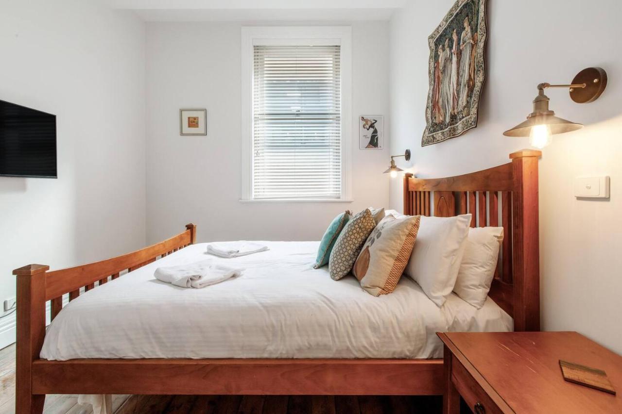 'flinders Way 1932' Inner-city Heritage Charm *