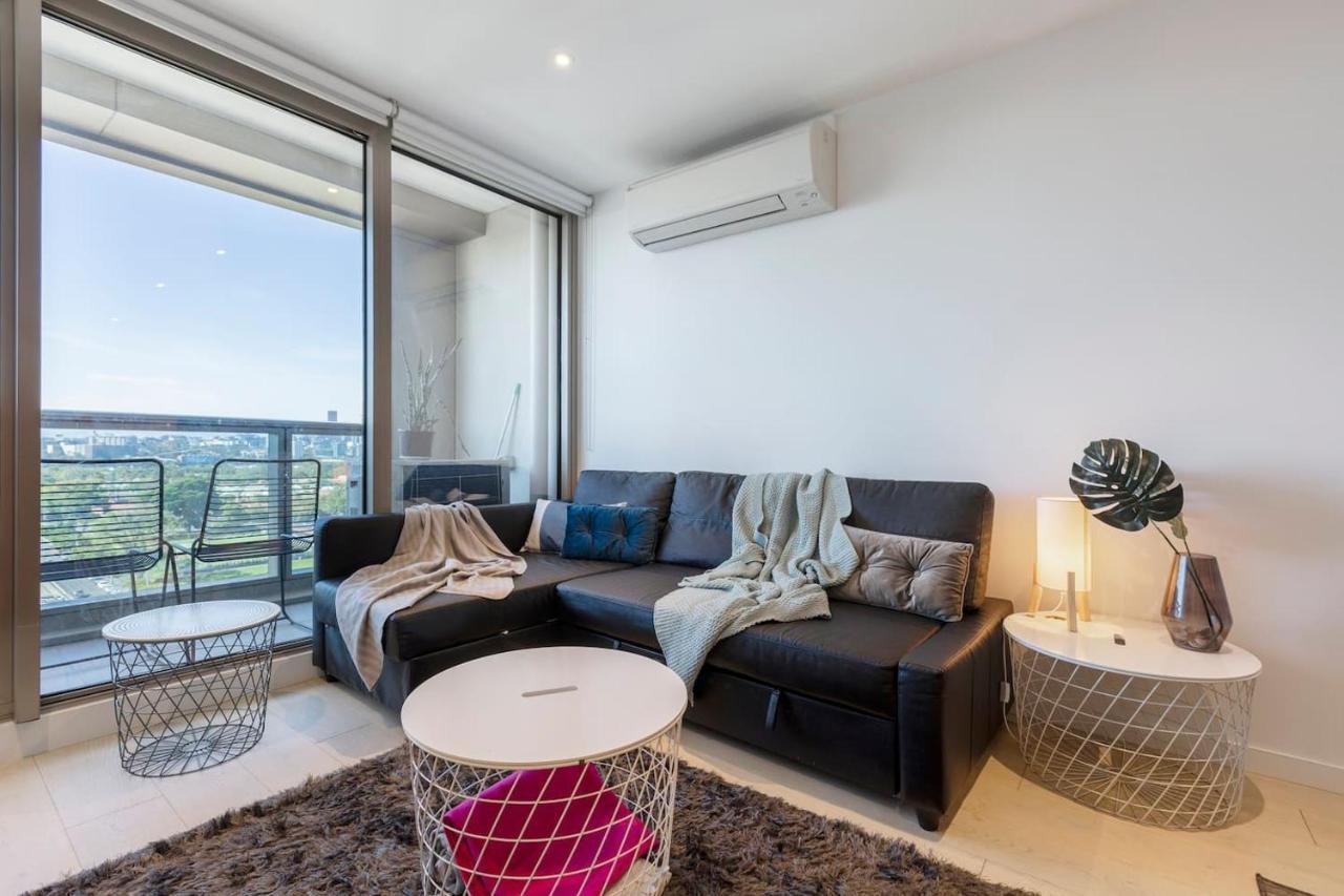 Apartment Flemington Filly - Bright Abode With Sweeping Views