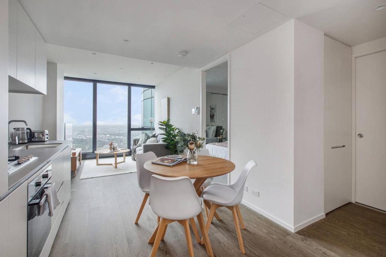 A Sky-high Metropolis Retreat Near The Cbd *