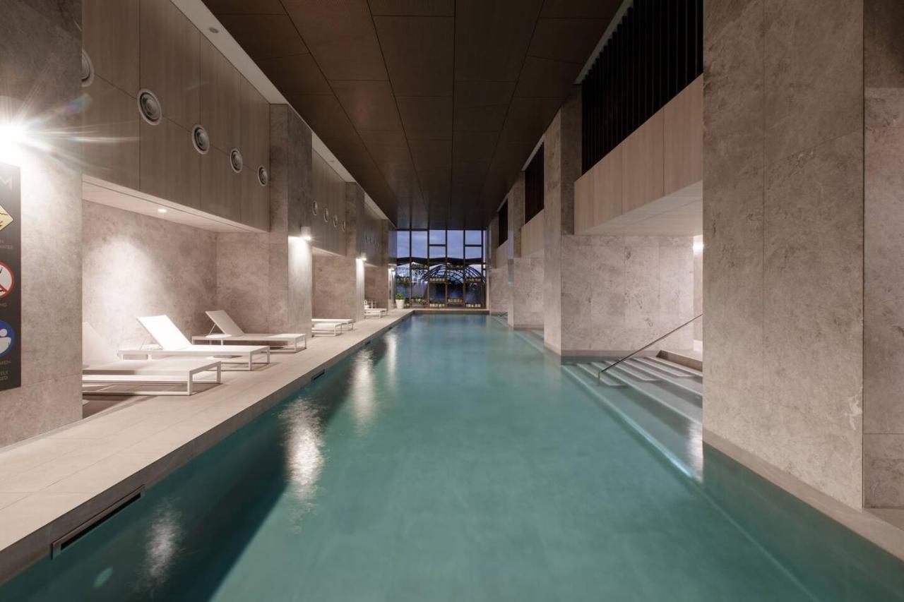 Apartment Iconic High-view Oasis Between Docklands And Cbd