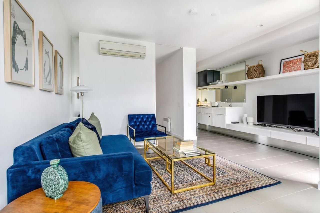 Experience Elegance At A Resort-style Urban Oasis Apartment