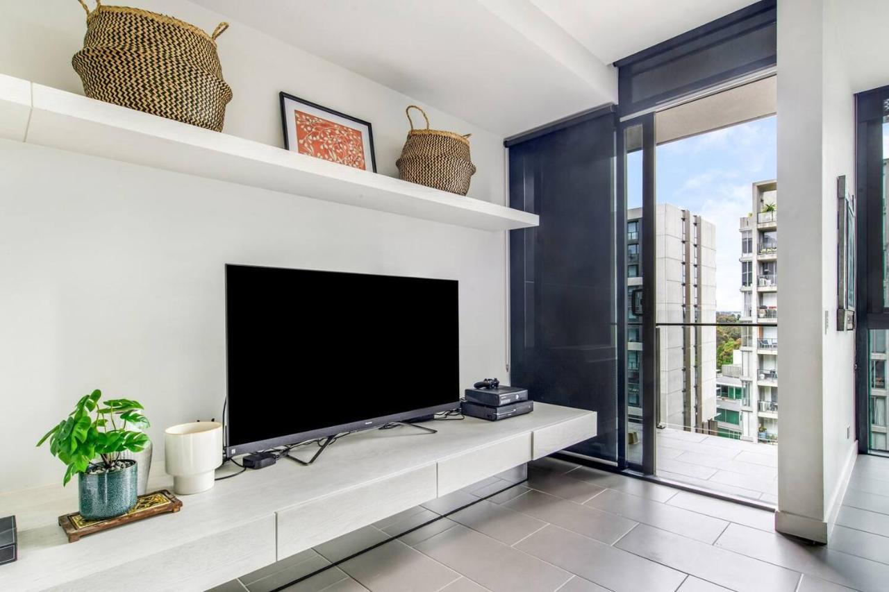 Apartment Experience Elegance At A Resort-style Urban Oasis Melbourne