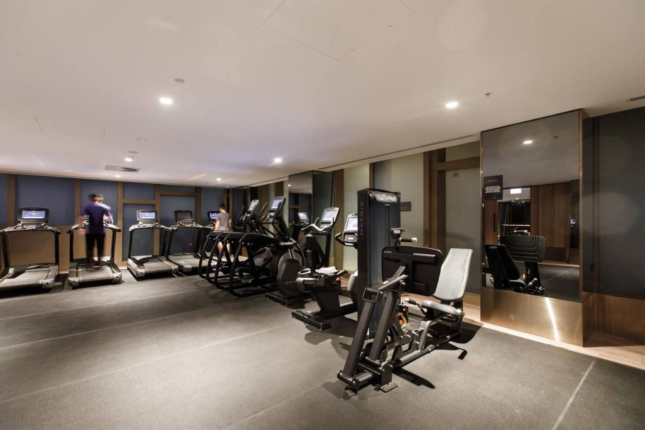 Apartment Iconic High-view Oasis Between Docklands And Cbd