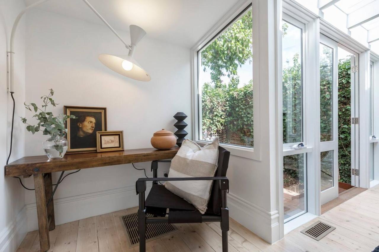 Sun-soaked Luxury Terrace Minutes From The Mcg Holiday home