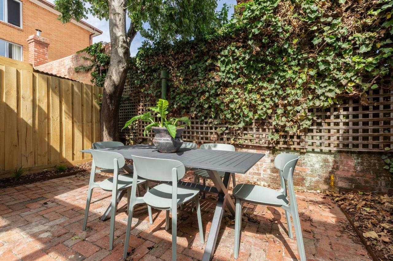 Sun-soaked Luxury Terrace Minutes From The Mcg *