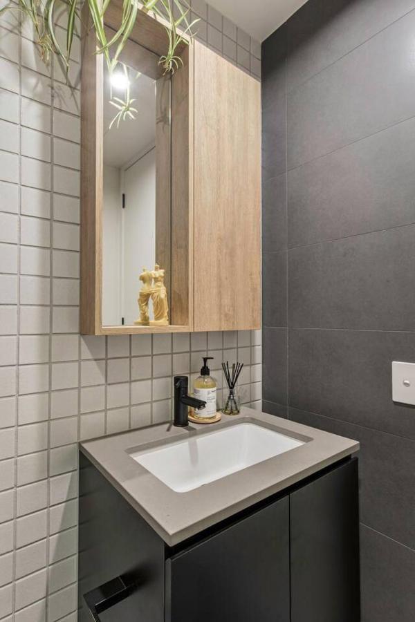 The Urban Sanctuary - Enviable Lifestyle On Lygon Melbourne