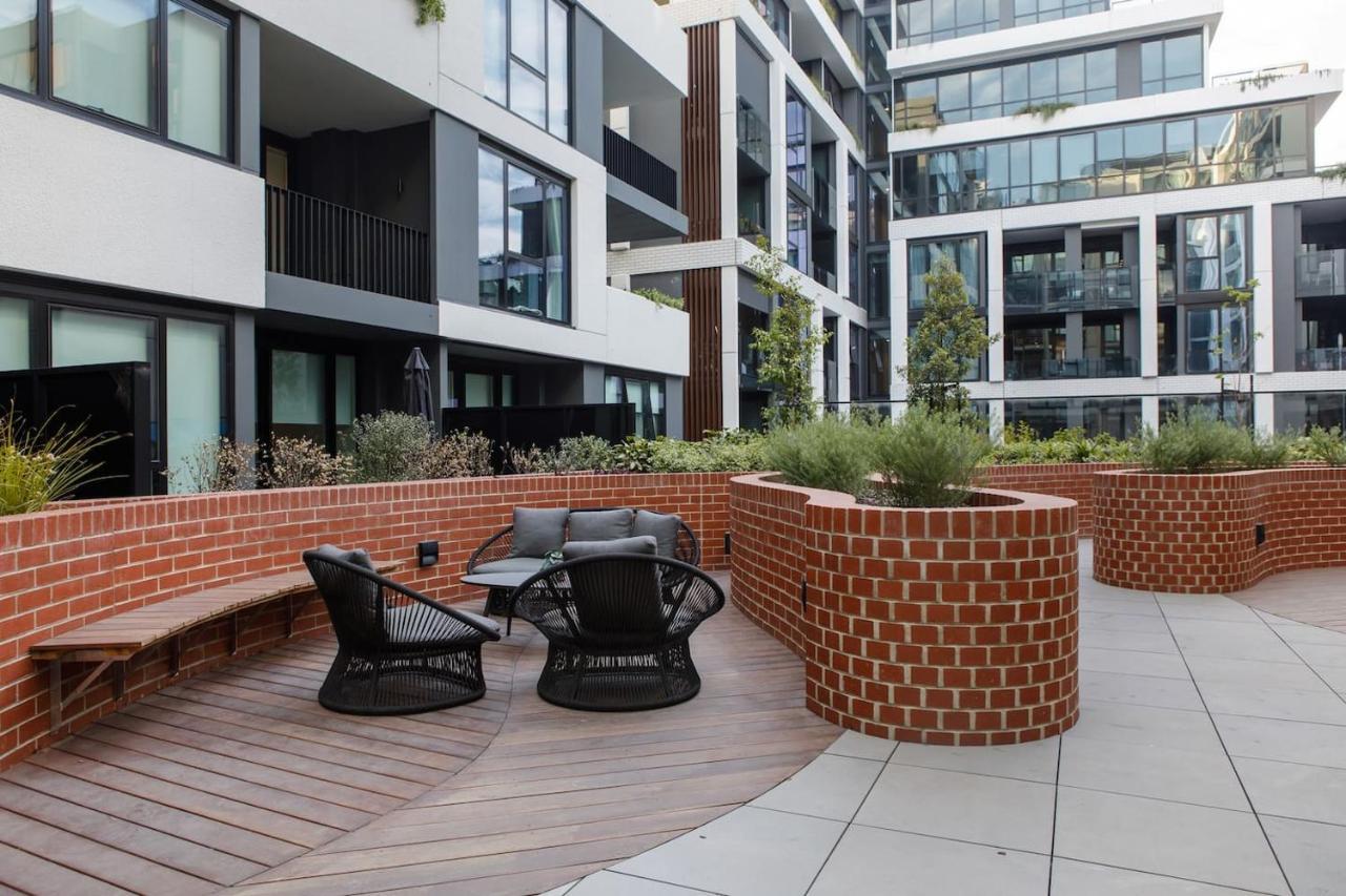 Flagstaff Stanley - Experience Cityscape Simplicity * Melbourne