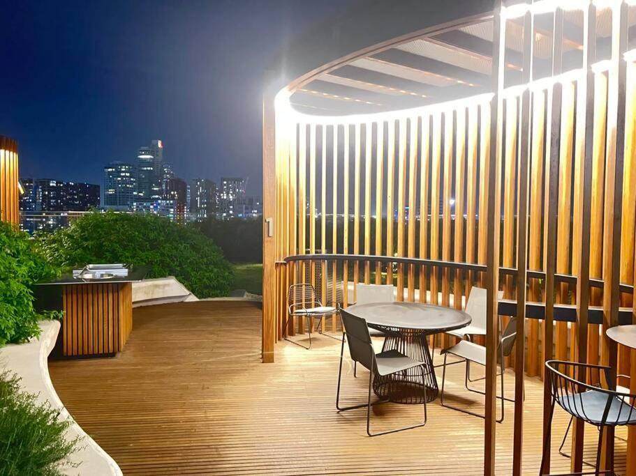 Lv 61 Penthouse With Breathtaking Yarra Views Apartment *