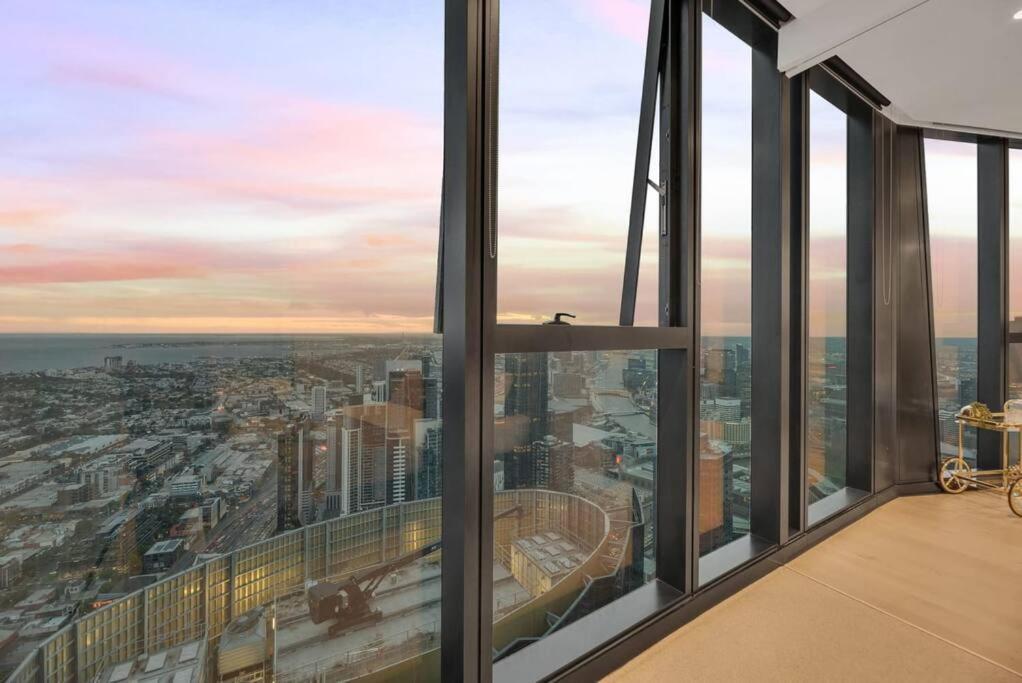 Lv 61 Penthouse With Breathtaking Yarra Views Apartment