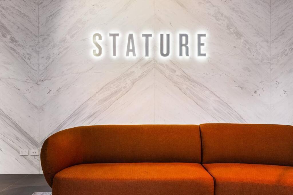 Stylish 2 Bed Stature Southbank Apartment *