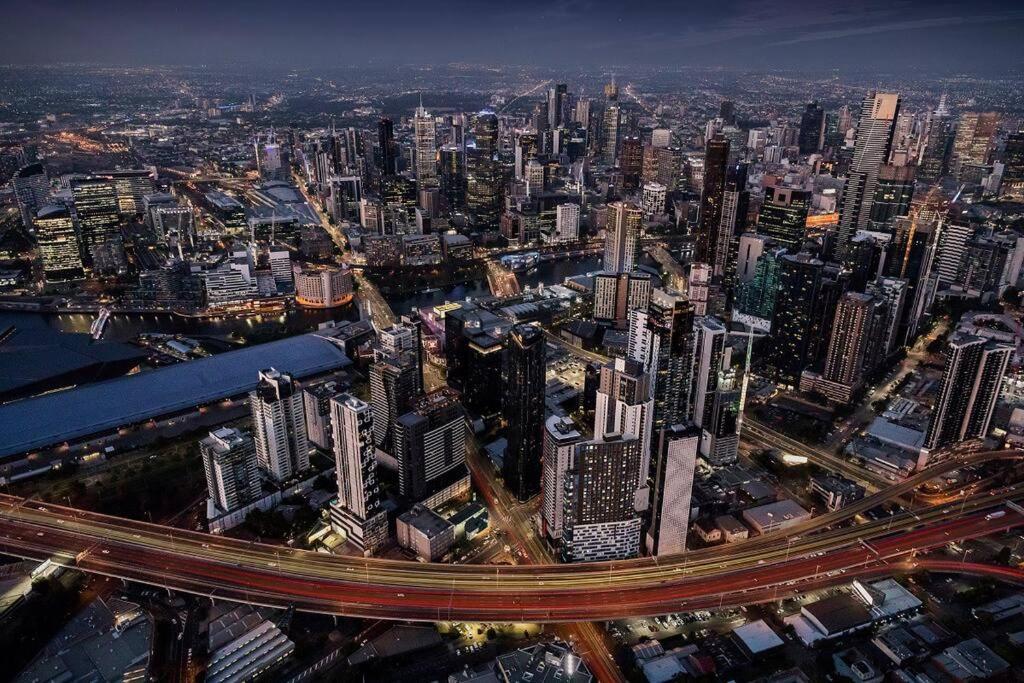 Apartment Stylish 2 Bed Stature Southbank Melbourne