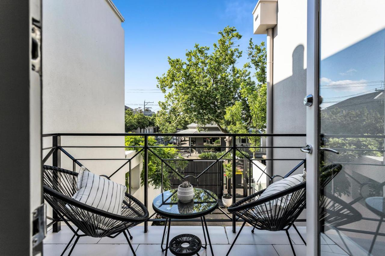 Bev's Retreat By Ready Set * Melbourne