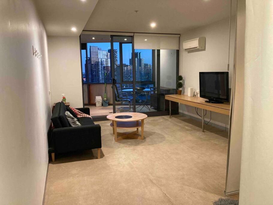 Free Tram Zone , Yarra River Views
