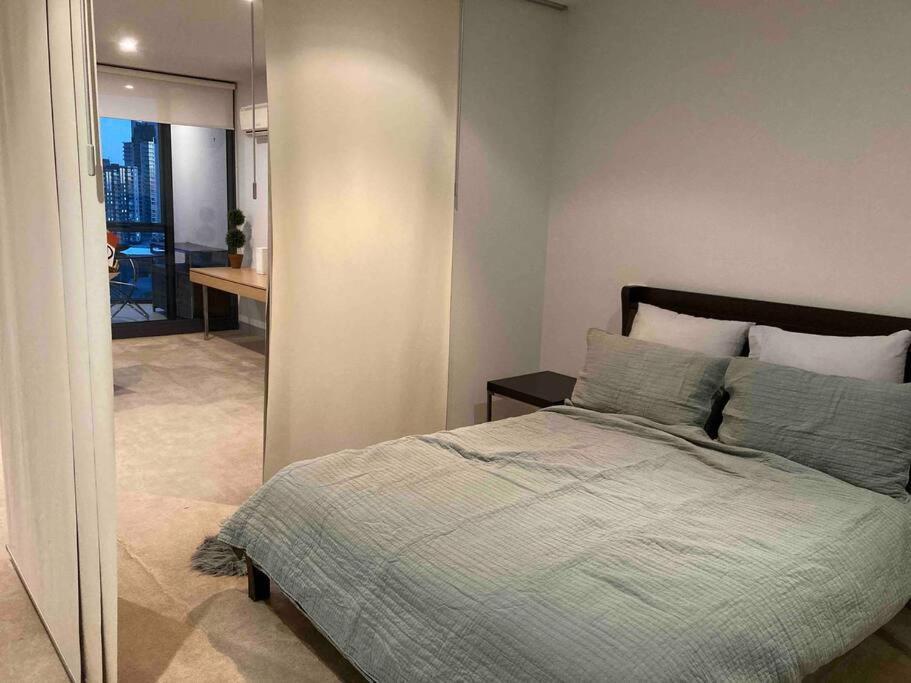 Apartment Free Tram Zone , Yarra River Views Melbourne