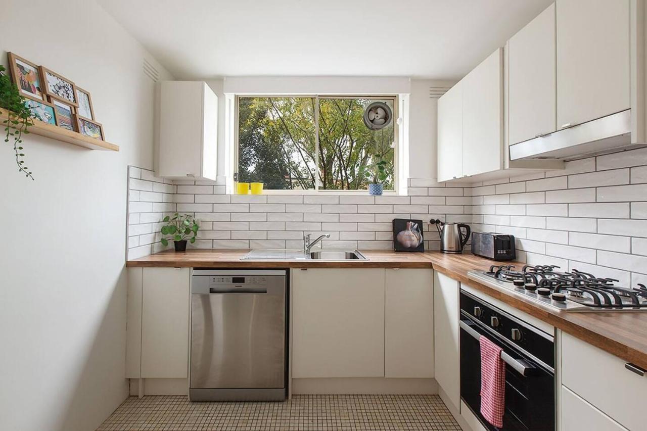 Spacious Suburban Comfort Perfect For Families Melbourne