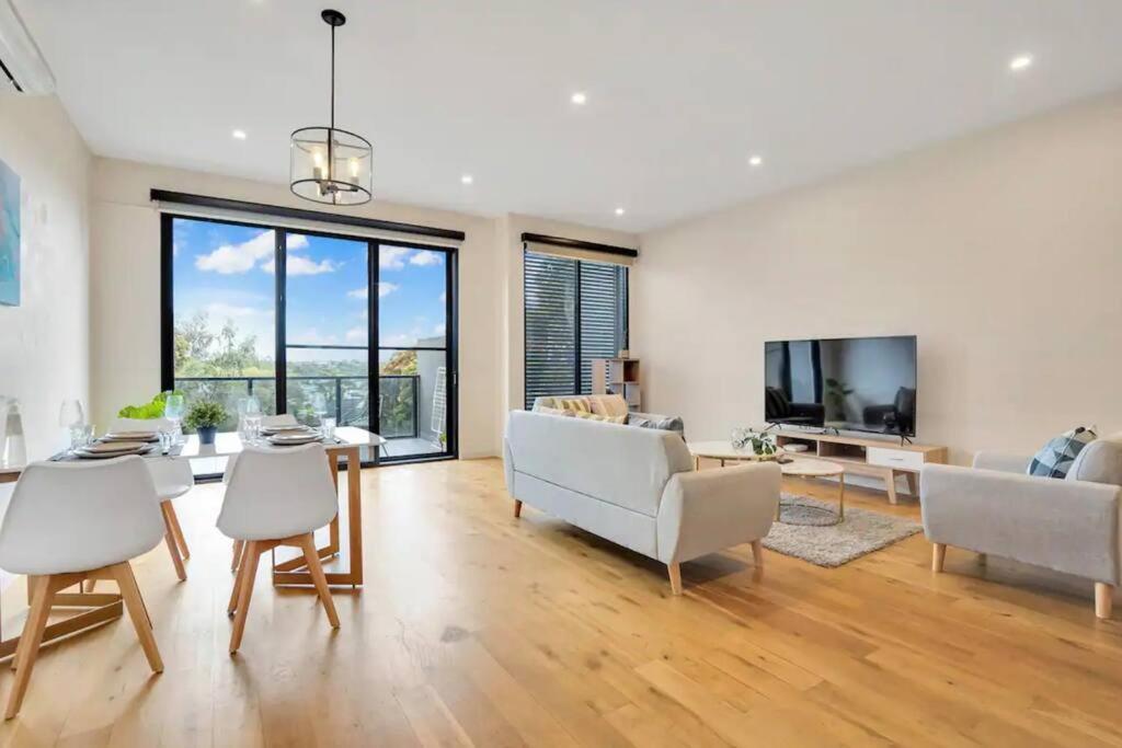 Apartment Spacious Townhouse *