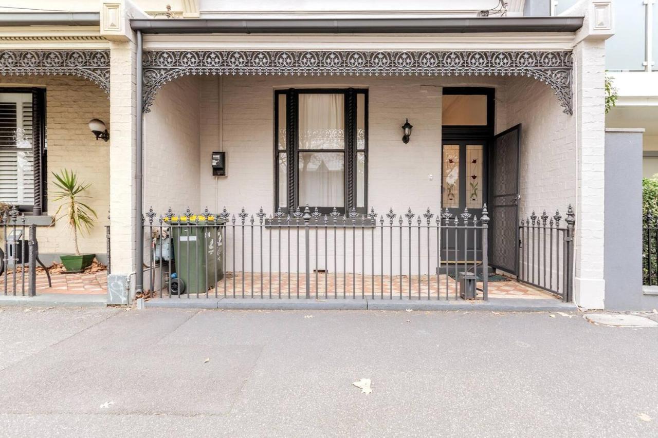 A Carlton Classic - Quaint Inner-city Getaway Melbourne
