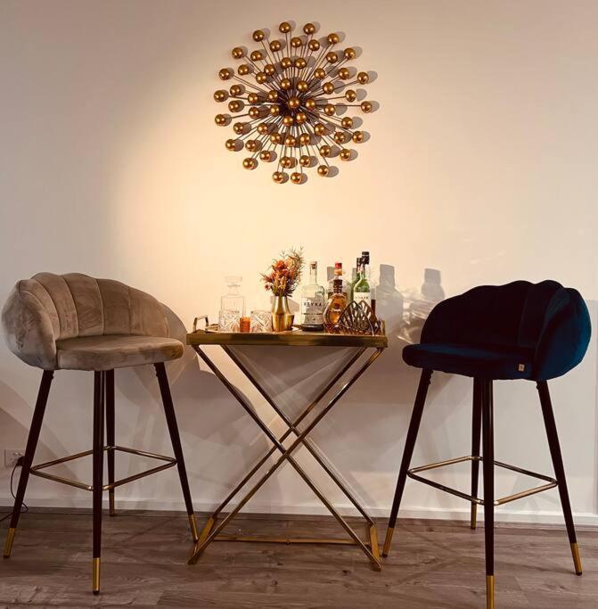 Lux 3br Bourke St Sub-penthouse: Amazing Terrace Apartment