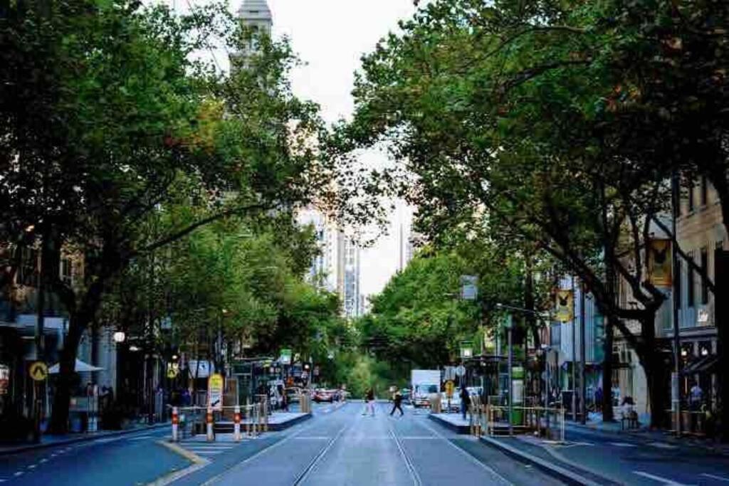 Lux 3br Bourke St Sub-penthouse: Amazing Terrace *