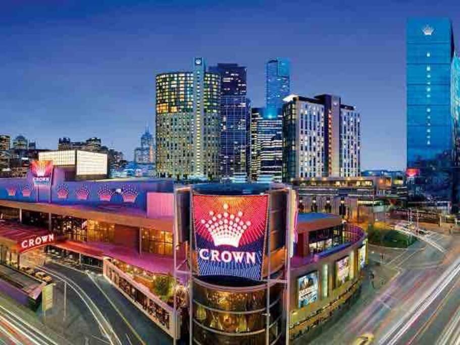 Lux 3br Bourke St Sub-penthouse: Amazing Terrace Apartment *