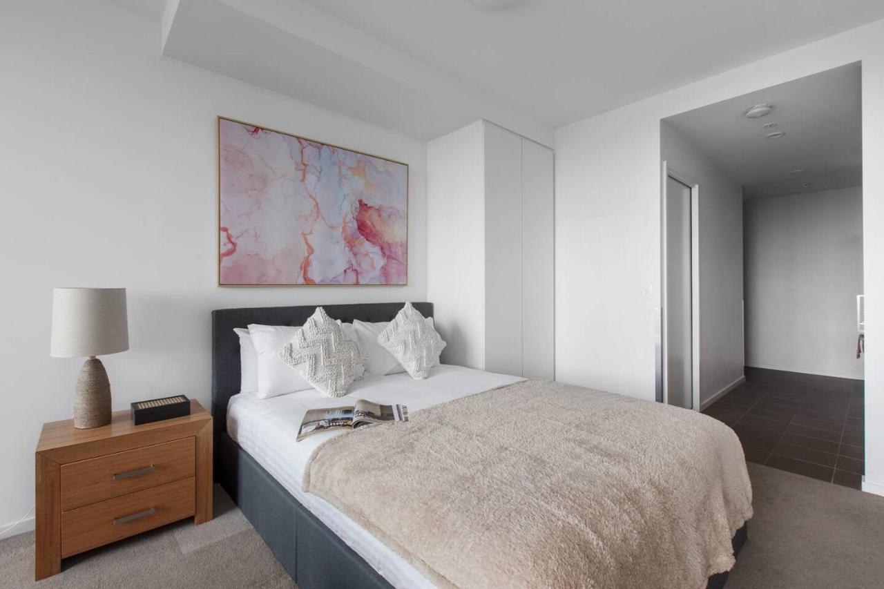 Stylish On 28th Floor With Panoramic Views Apartment Melbourne