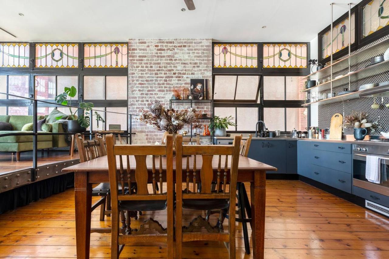Collingwood Creative - Timeless Warehouse Loft Apartment