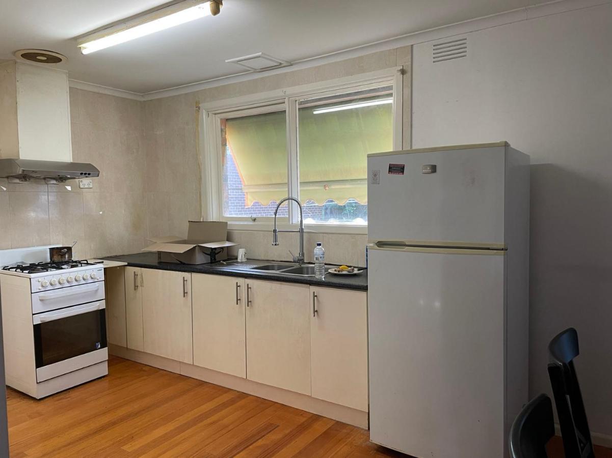 Guest house E 电车公交商圈大学附近别墅大床间neighbors Of Chain Supermarkets Melbourne