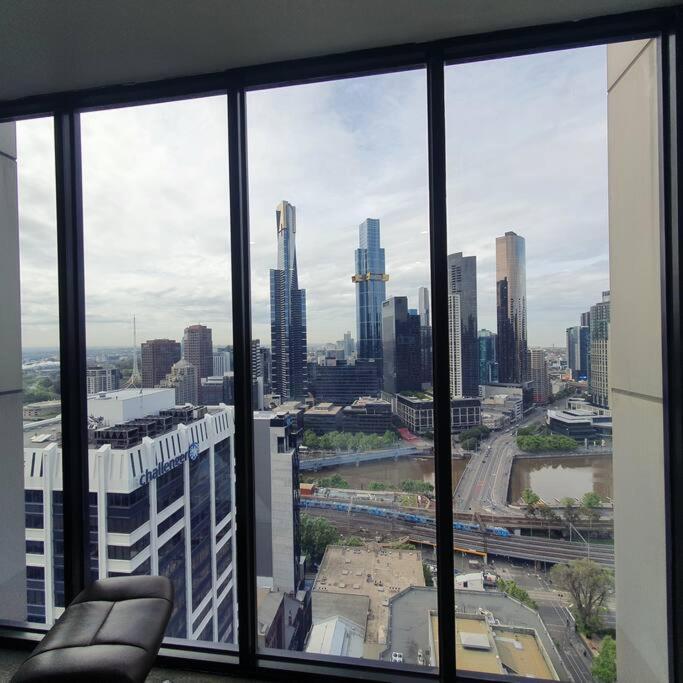 Luxury Penthouse In Prime Location Apartment