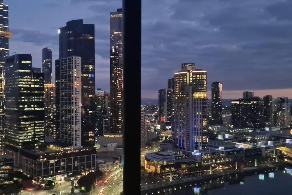 Apartment Luxury Penthouse In Prime Location