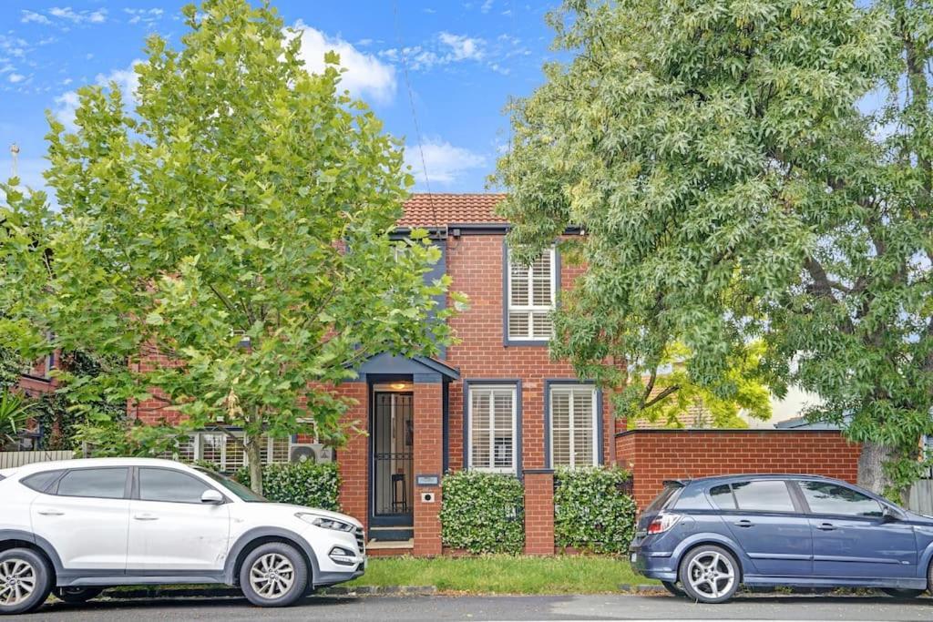 Holiday home Elwood Elegance By The
