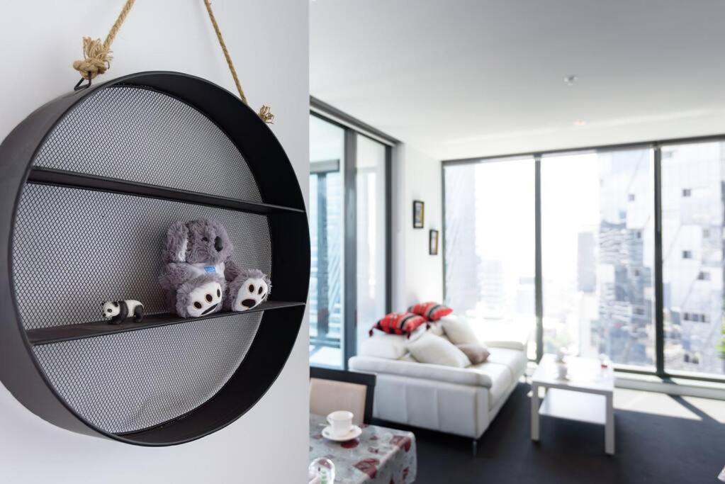 Skyview 2bd2bath Apt+parking In Mel Cbd *