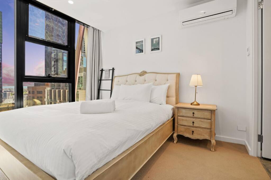 Apartment Steps To Rmit Uni & A Range Of Life 2b2b *