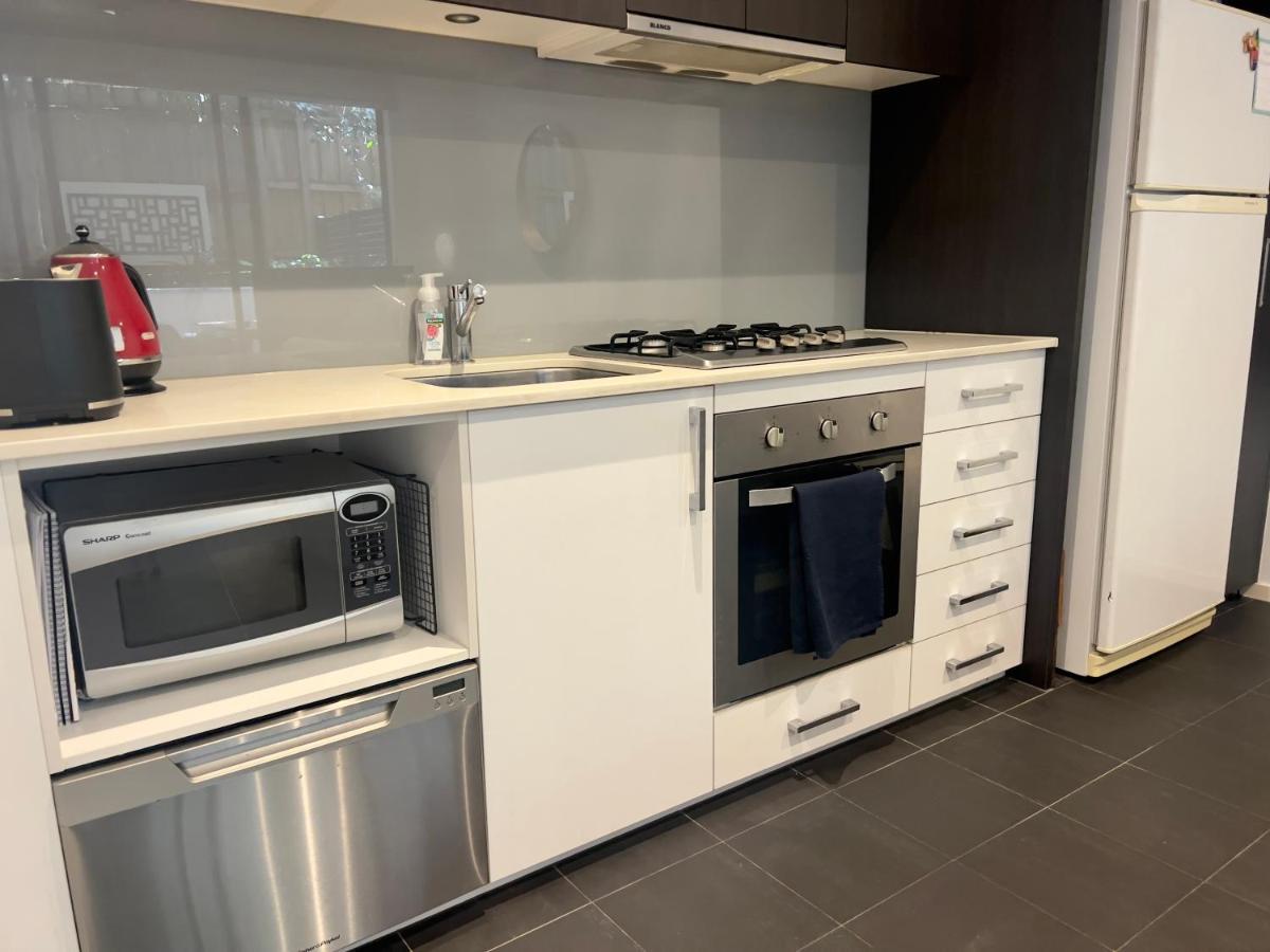 Glen Iris Gem - Modern With Car Park * Melbourne